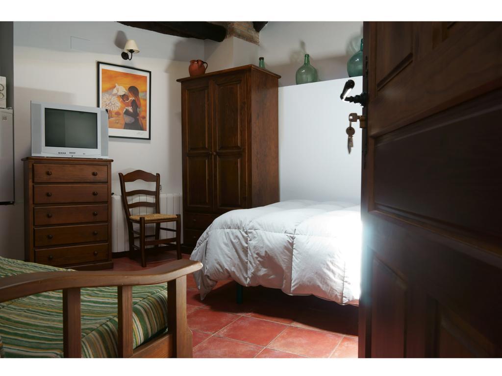 Apartamentos Rurales Victor Chamorro Del Arco Hervas Ruang foto